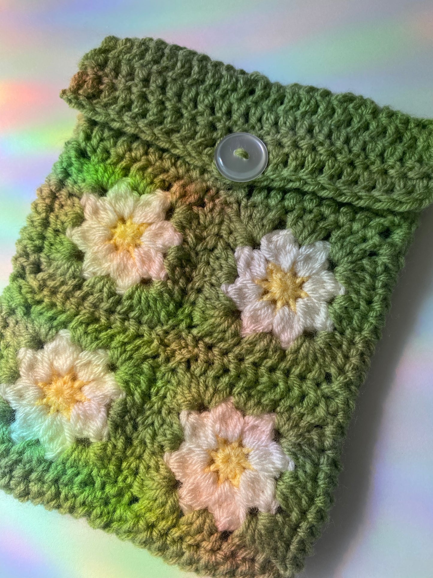 Crochet Green Daisy Kindle Sleeve